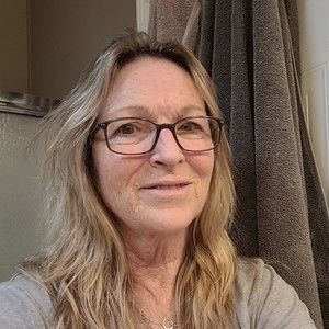 Meet your Posher, Deborah